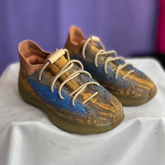 Adidas Yeezy Boost 380 Size 8.5 - Picture 3 of 8